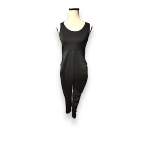 Prettylittlething S Maternity Jumpsuit with Keyhole Back and Ruched Sides